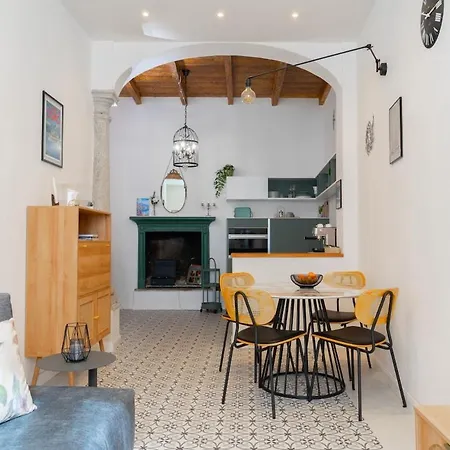 Mir Al Apartment Dongo